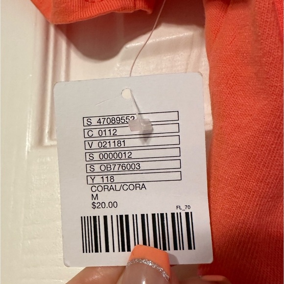 NWT Urban Outfitters t- shirt- medium - Picture 3 of 3